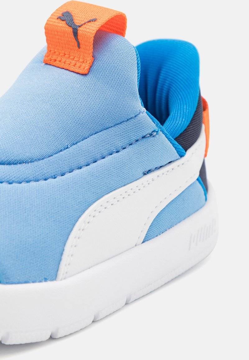 Puma Puma COURTFLEX V3 EASE IN UNISEX - Training shoe Auslauf