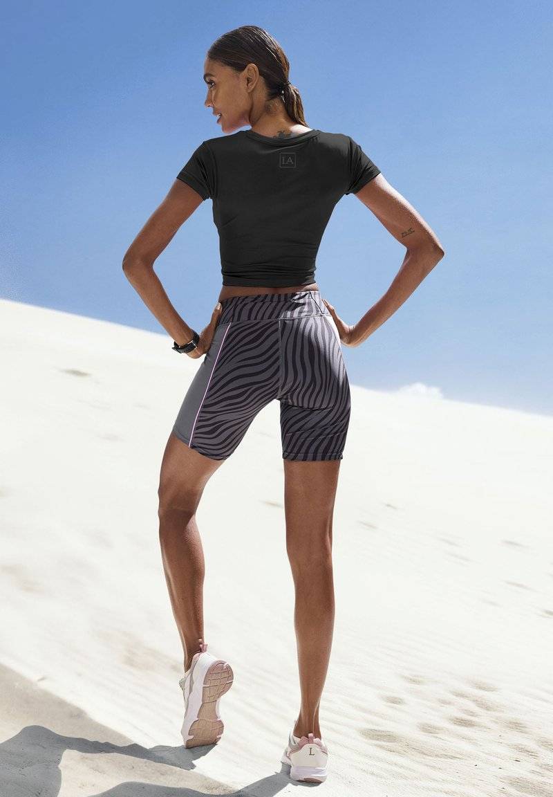 LASCANA Active LASCANA Active Basic T-shirt - schwarz Schlussverkauf