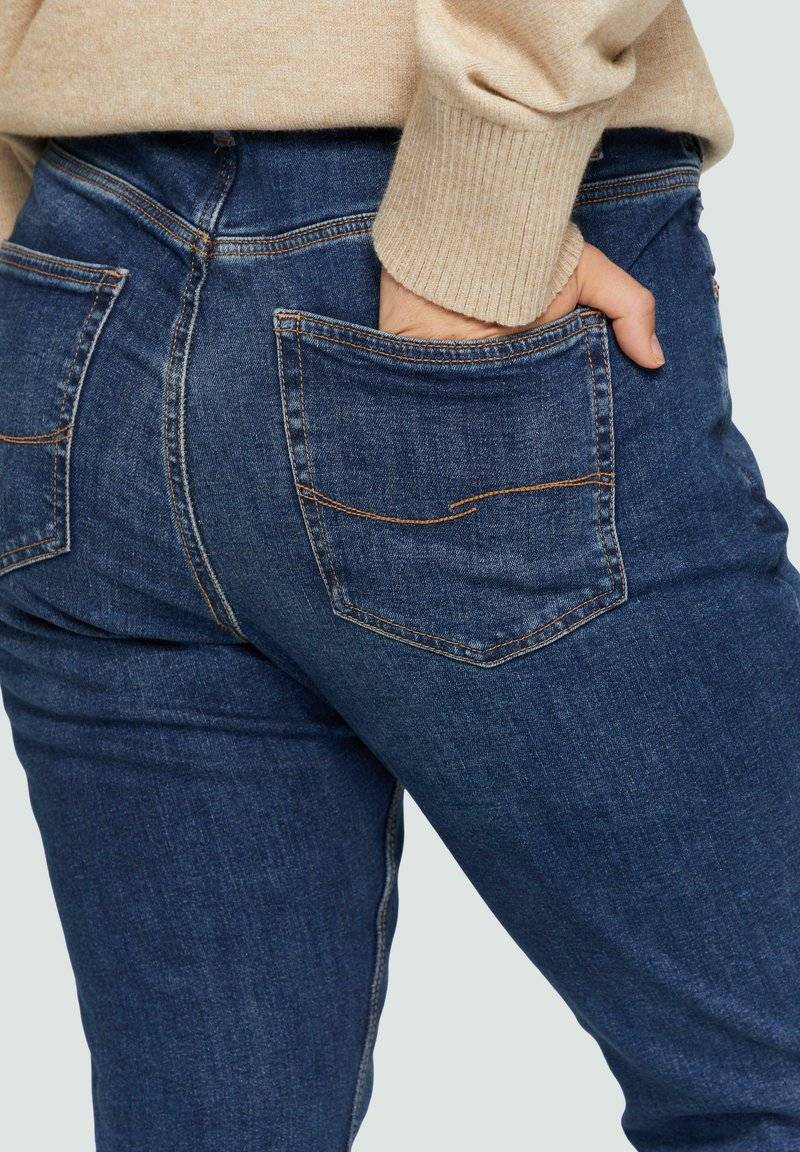 QS QS CURVY MID - Slim fit jeans - blau Muttertagsangebot