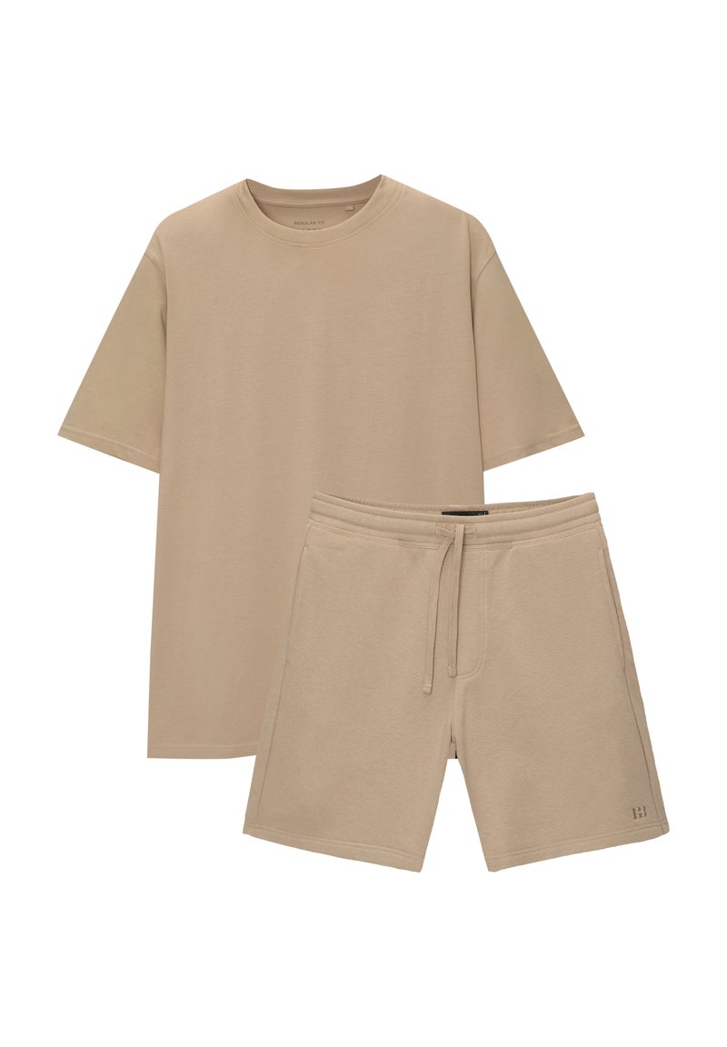 PULL&BEAR PULL&BEAR SET BERMUDA SHORTS AND T-SHIRT - Tracksuit bottoms - sand Jubiläumsangebot