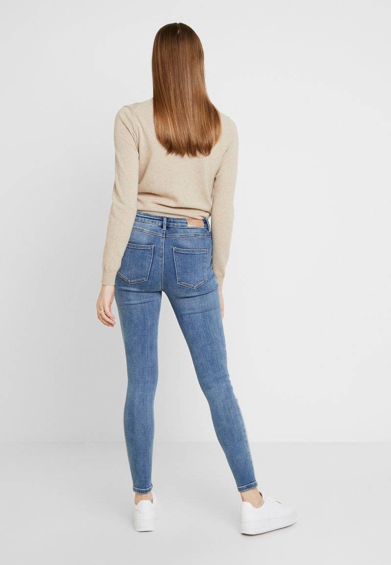 ONLY ONLY ONLMILA - Jeans Skinny Fit - medium blue denim Nur für heute