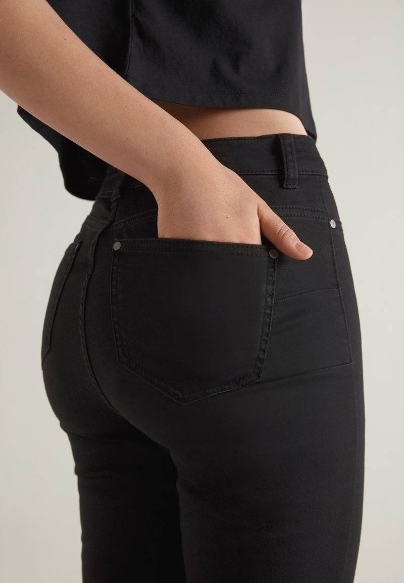 Tezenis Tezenis PUSH-UP - Slim fit jeans - nero Clearance-Verkauf