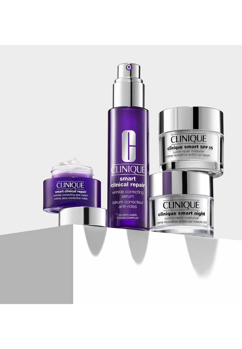 Clinique Clinique SMART CLINICAL REPAIR WRINKLE CORRECTING EYE CREAM - Eyecare Valentinstagsangebot