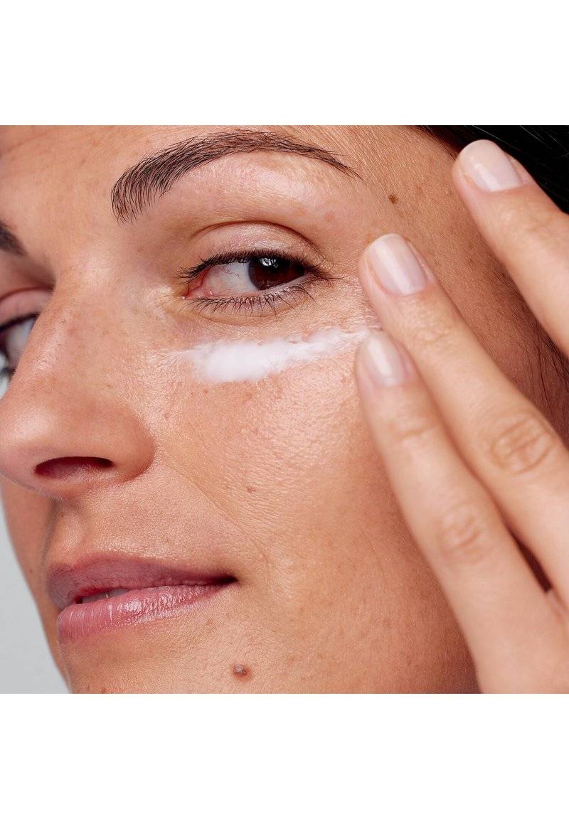 Clinique Clinique SMART CLINICAL REPAIR WRINKLE CORRECTING EYE CREAM - Eyecare Valentinstagsangebot