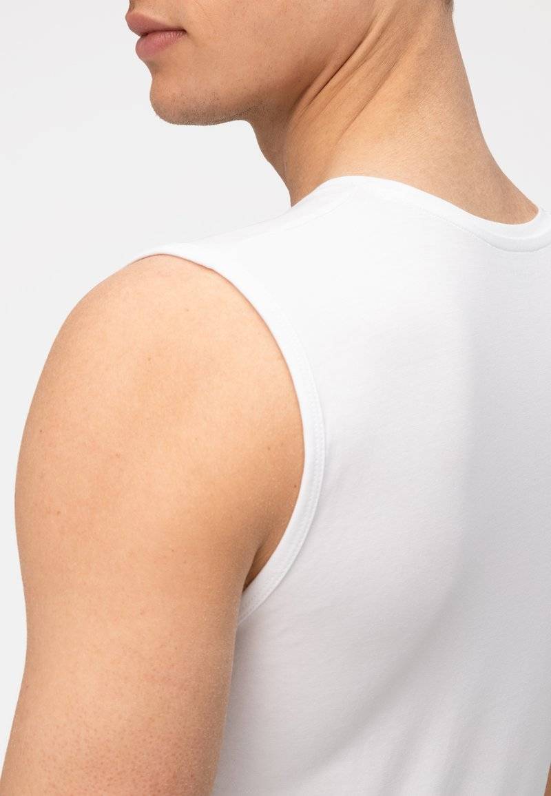 OLYMP OLYMP BODY FIT - Undershirt - white Fabrikladen