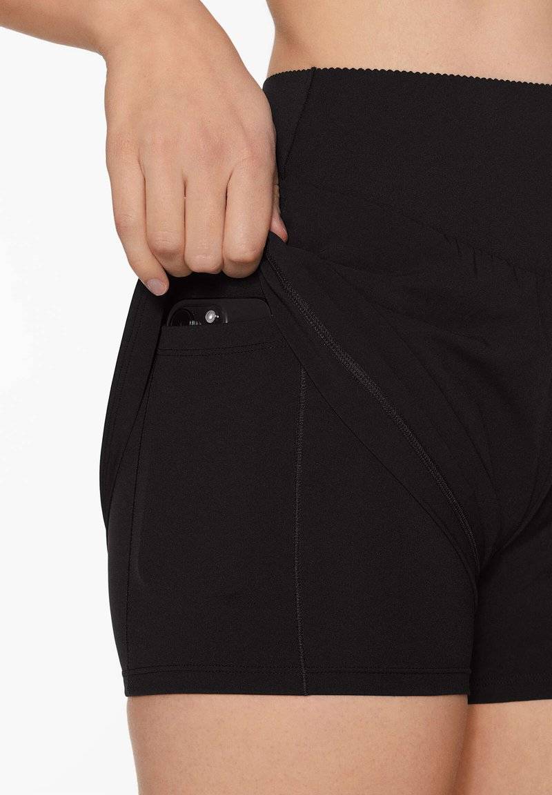OYSHO OYSHO COMPRESSIVE - Sports shorts - black Auslauf